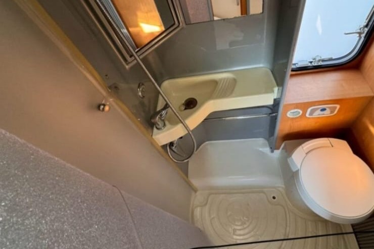 Autocaravana vista lateral